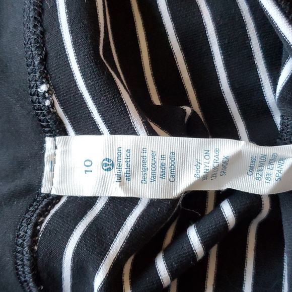 Lululemon Wunder Under Crops - Picture 3 of 4